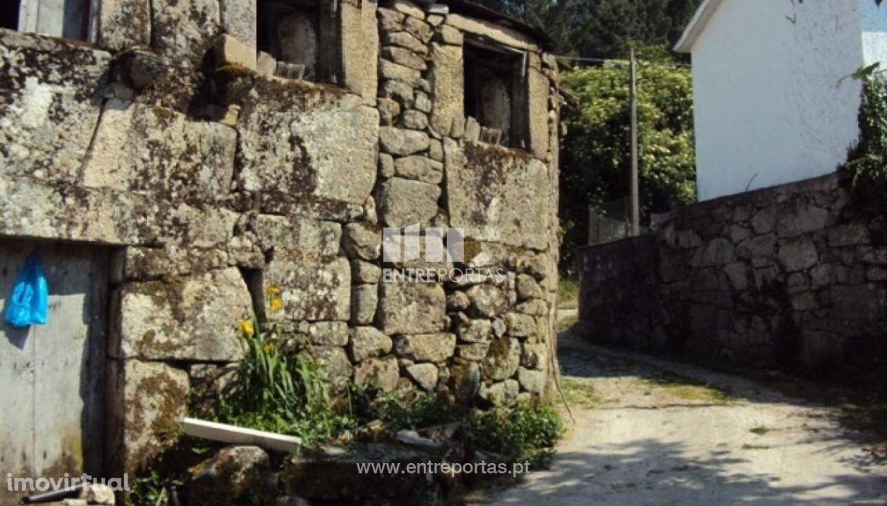 Venda Moradia, Santiago de Piães, Cinfães