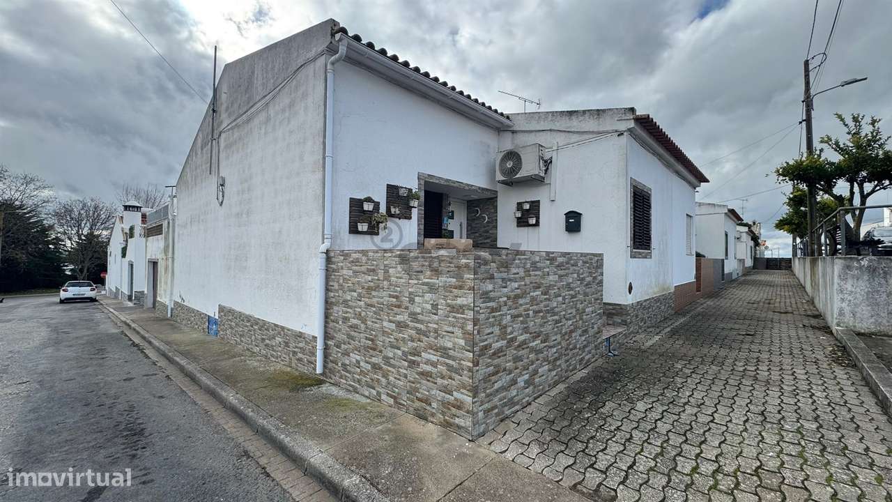 Moradia T2 com logradouro, anexo, terraço e garagem, Castro Verde - Grande imagem: 4/32