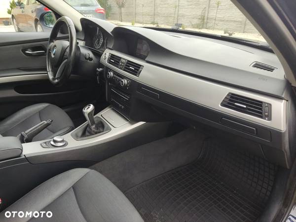 BMW Seria 3 - 28