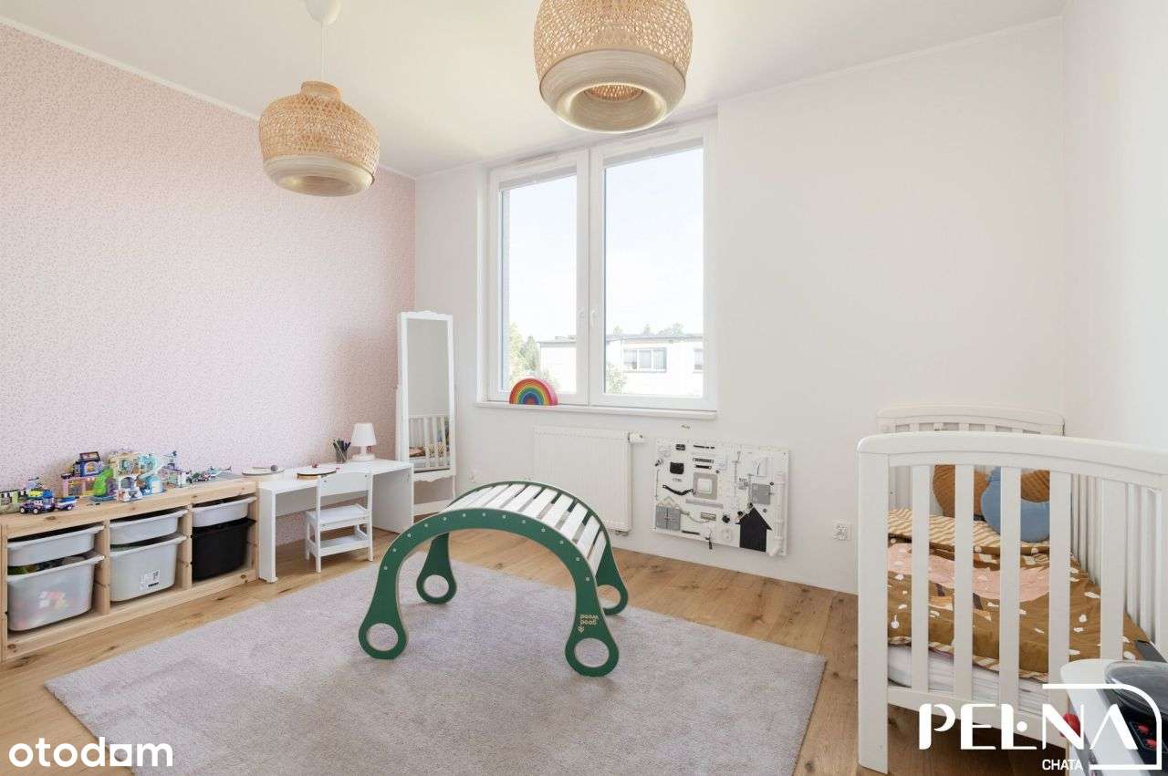 Dom w zabudowie szeregowej wraz z ogrodem i garaże-13