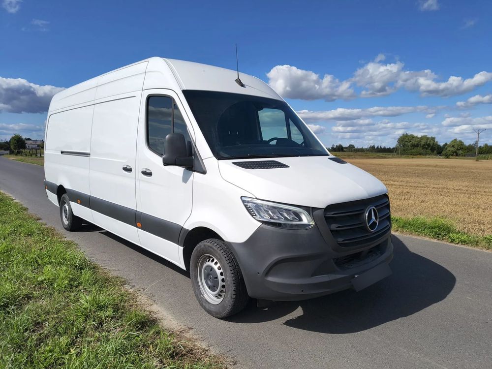 Mercedes-Benz Sprinter 2024