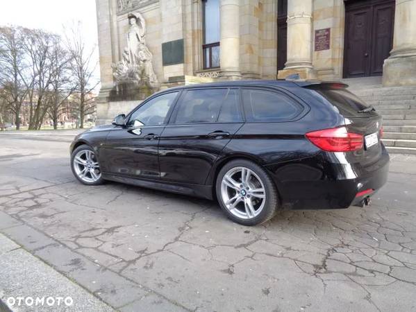 BMW Seria 3 320d Touring xDrive M Sport - 28