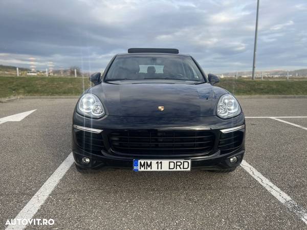 Porsche Cayenne 3.0 L - 3