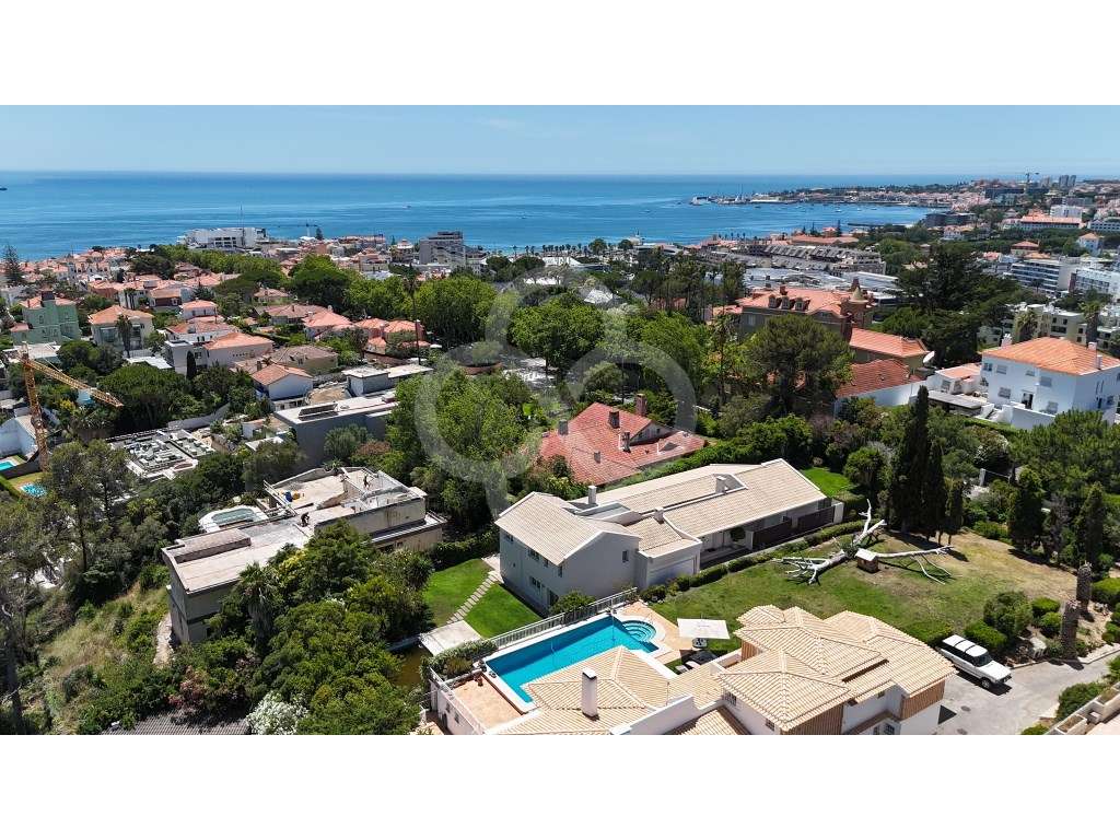 Moradia T6 com projeto aprovado Isolada no Estoril com piscina e ga...-20