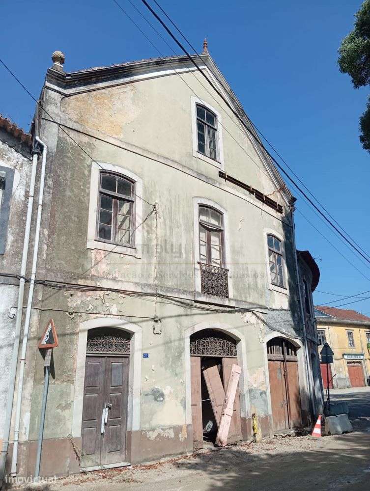 Predio Mogofores, Anadia - Grande imagem: 4/4