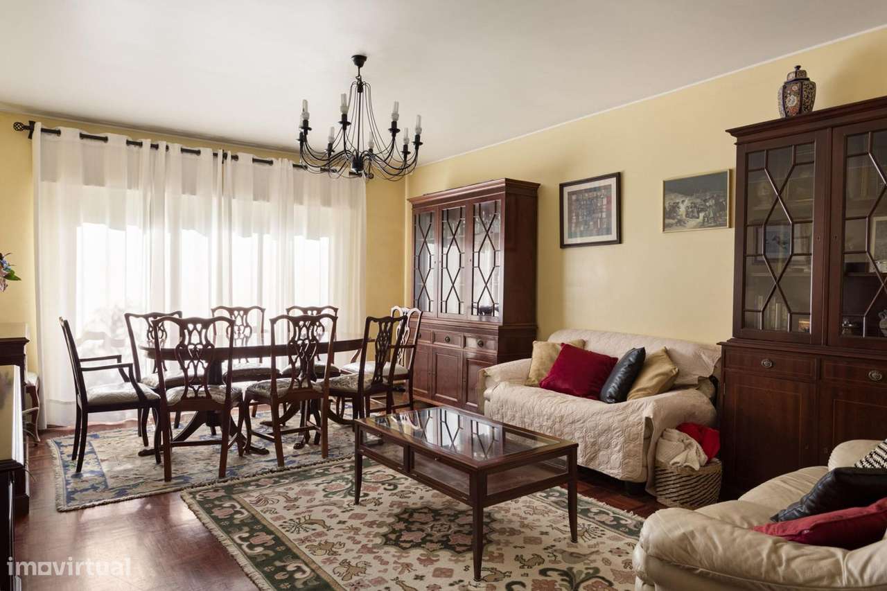 Apartamento Mobilado - Lumiar - Grande imagem: 2/29