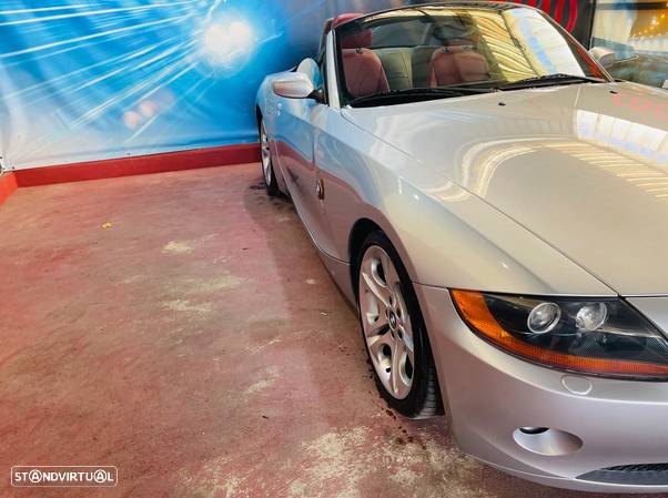 BMW Z4 2.5 - 8