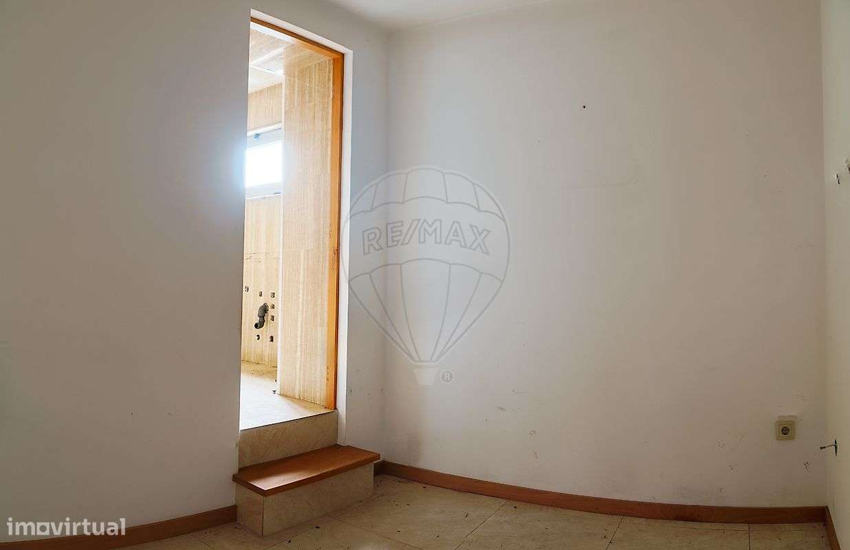 Moradia T8 para venda-15