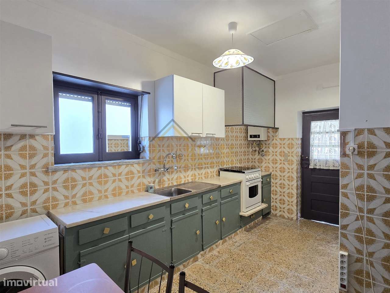 Moradia com espaço exterior e garagem no Bombarral-15