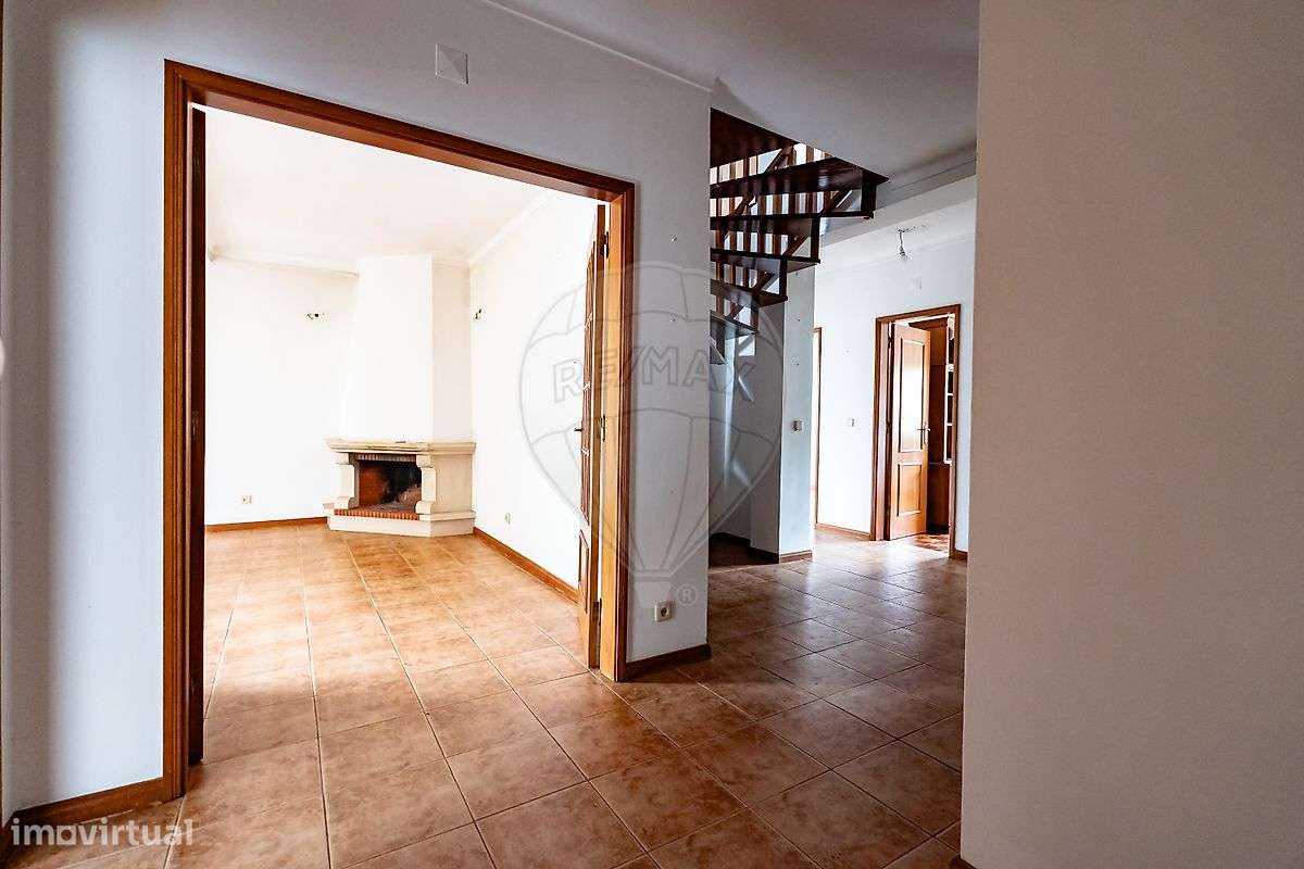 Apartamento T3 para arrendamento - Grande imagem: 2/27