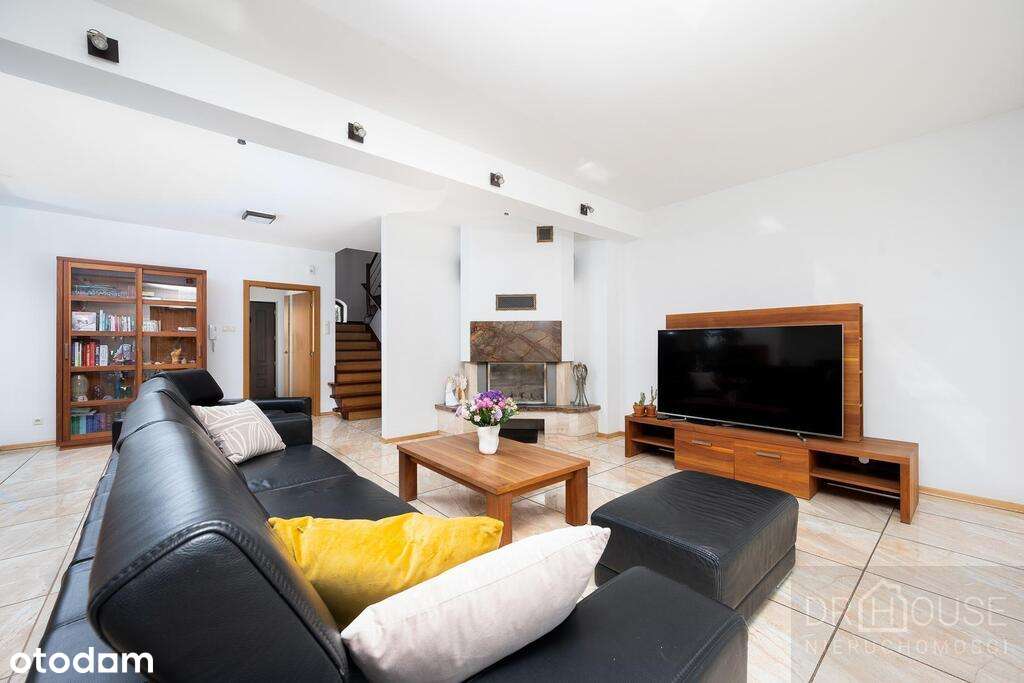 Dom 289 m2, działka 18 a, Wrząsowice - Pełny obrazek: 2/20