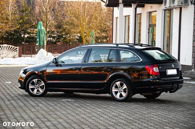 Skoda Superb 2.0 TDI DSG Exclusive - 13