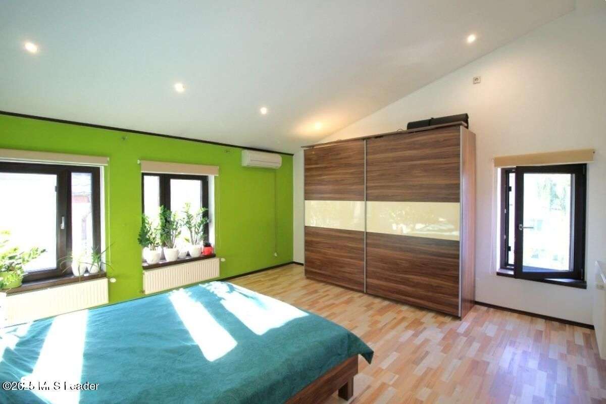 Popesti-Leordeni, Sf. Agnes, vila 2010, p+1+m, 216 mp, curte 138 mp-3