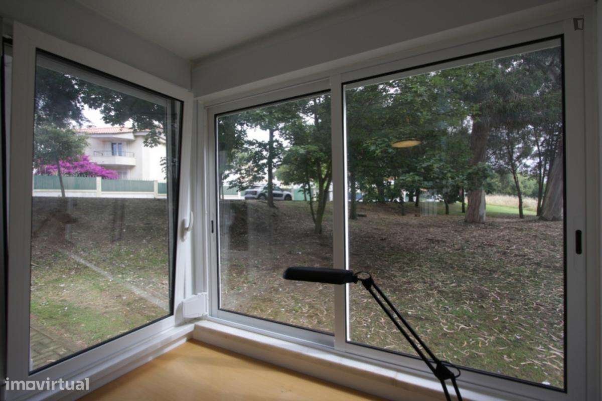 Quarto - localizado em Oeiras Lisbon - Grande imagem: 4/10
