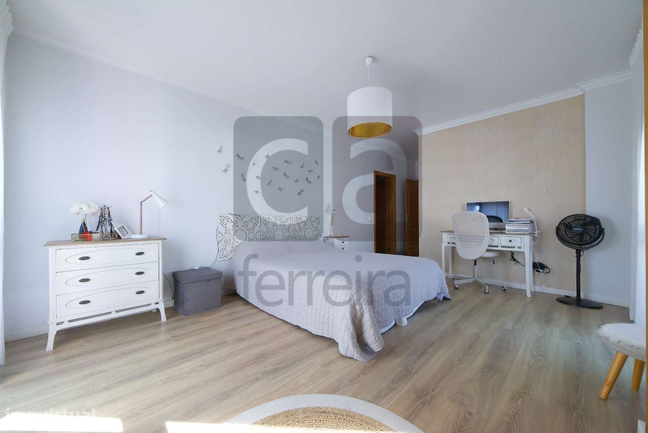 Apartamento T3 boas ãreas junto Hospital de santarém-17