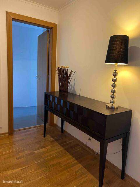 Apartamento com 3 quartos mobilado e equipado - Grande imagem: 4/17