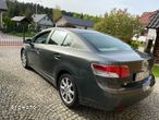 Toyota Avensis 1.8 Premium - 3