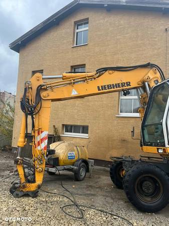 Liebherr 900b - 5