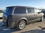 Dodge Grand Caravan - 4