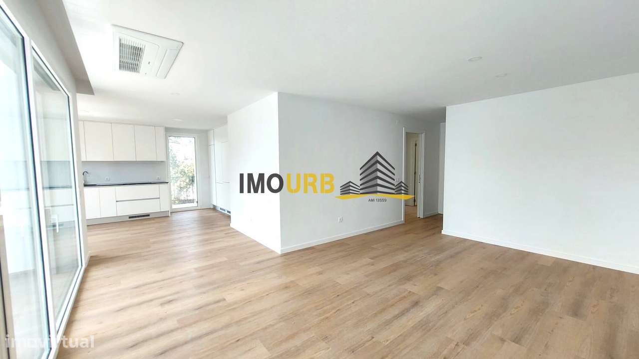 APARTAMENTO - T3 - NOVO - CENTRO DA CIDADE - LEIRIA-1