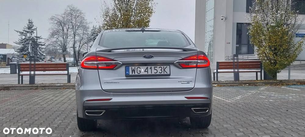 Ford Fusion 2.0 EcoBoost Titanium - 21