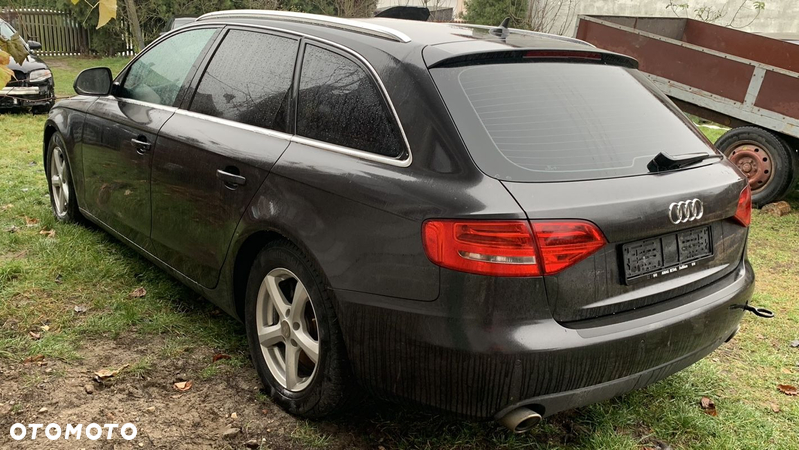 Audi A4 Avant 3.0 TDI DPF quattro tiptronic Ambiente - 5