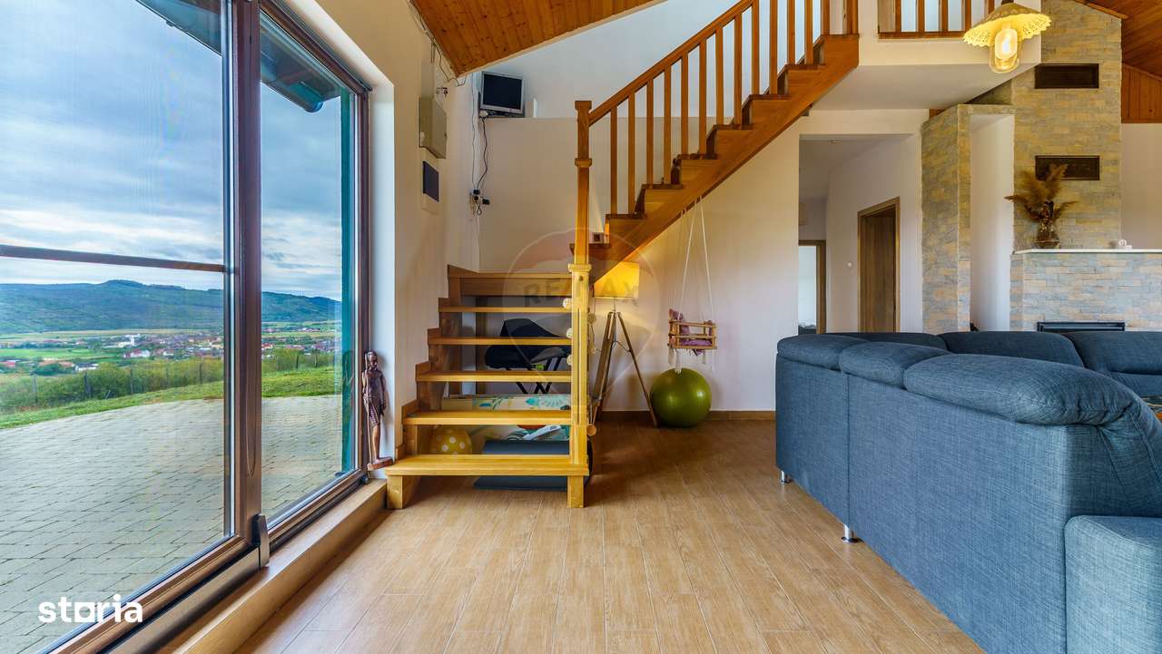 Teren 9.4 ha extravilan + casa 230 mp, COMISION 0%-18