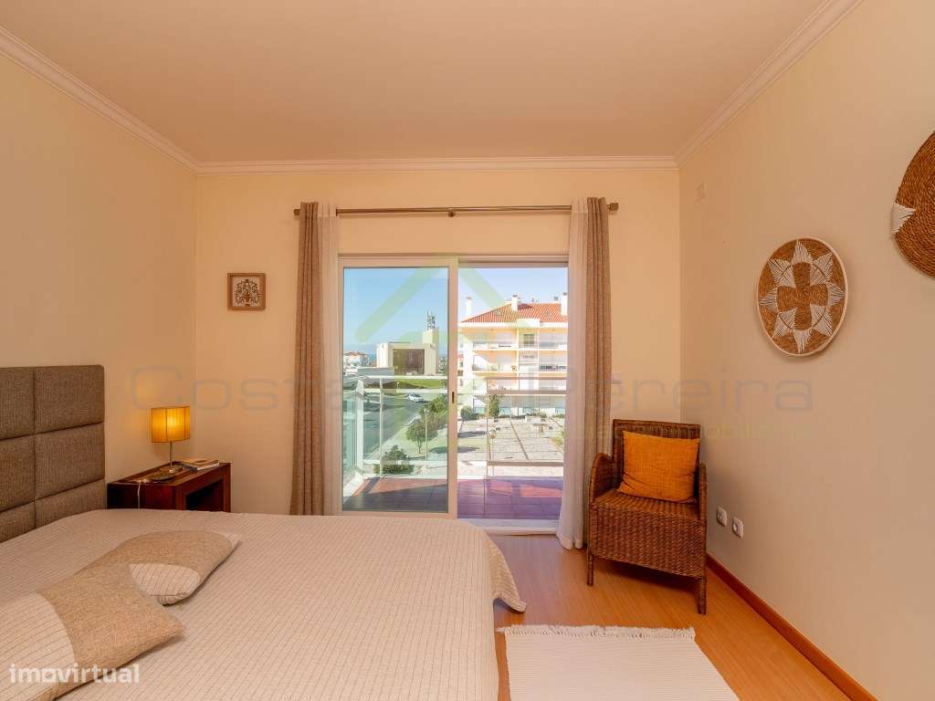 Apartamento T2 no Centro com boas áreas e excelente localização-28