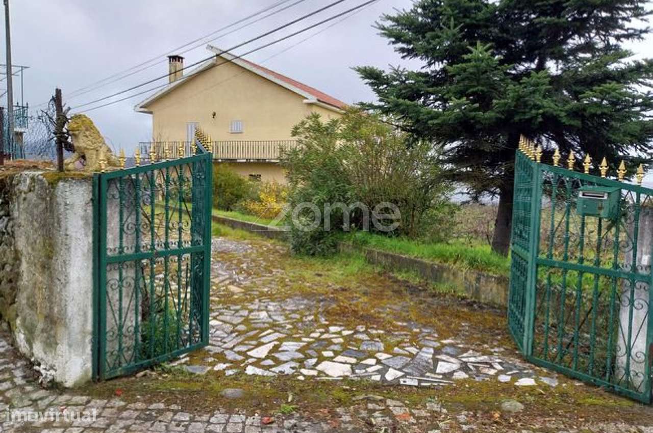 Moradia T3 Com Terreno | Paredes da Beira | São João da Pesqueira - Grande imagem: 4/50