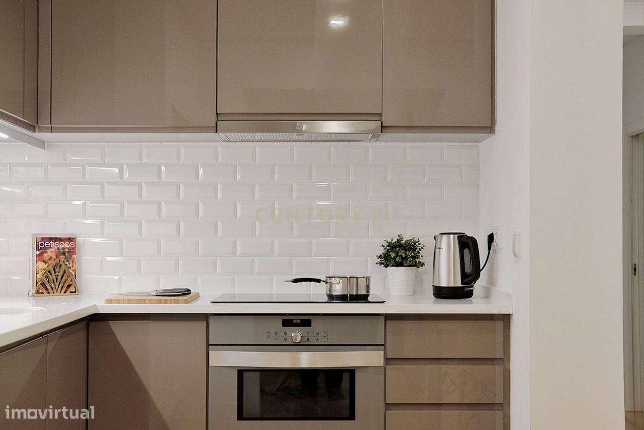 Apartamento T2 renovado na Graça, pronto a habitar ou investir, com fo - Grande imagem: 3/16