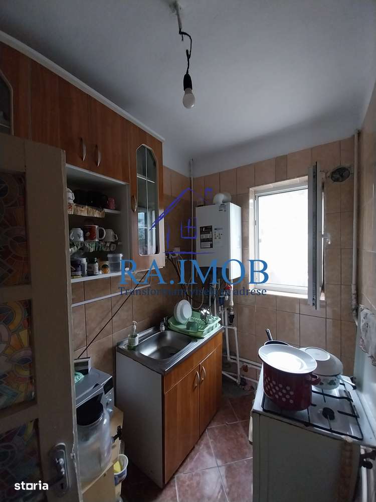 Casa cu 9 camere, sat Gageni-Prahova- 85000 euro negociabil-8