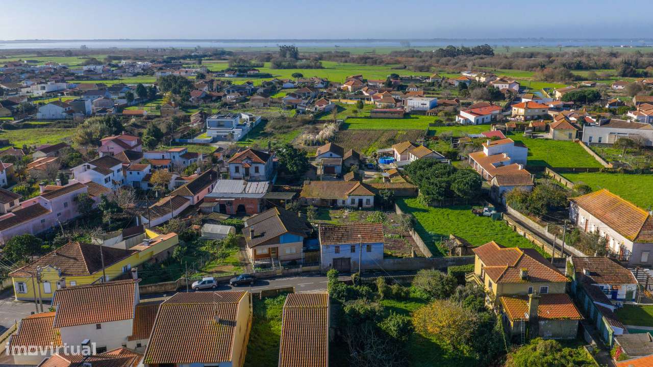 Moradia T2-Para Reconstrução-23