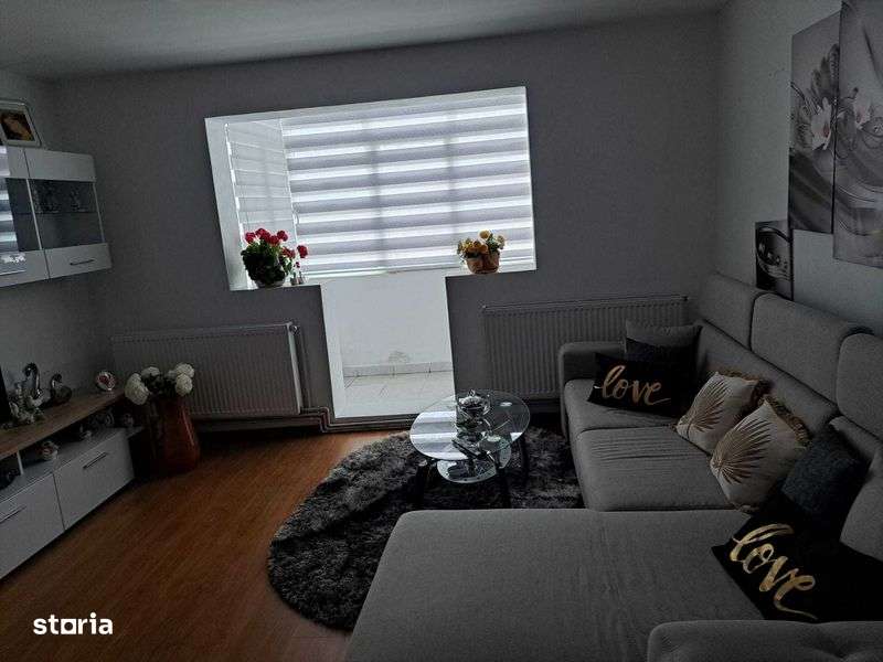 Apartament de vanzare - Imagine principală: 5/5