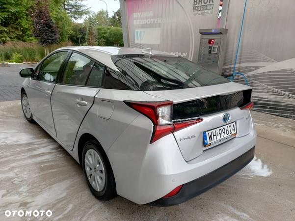 Toyota Prius Hybrid - 3