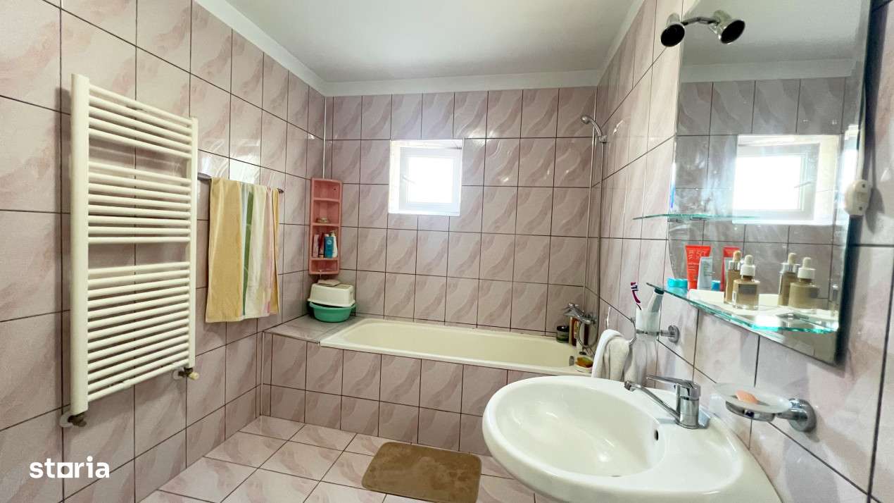 Casa individuala 5 camere I Posibil spatiu comercial I 300 mp I Parcul-7