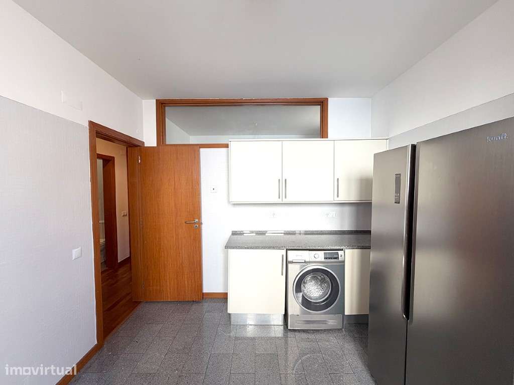Moradia T5 em Condomínio com Piscina - Oleiros-11