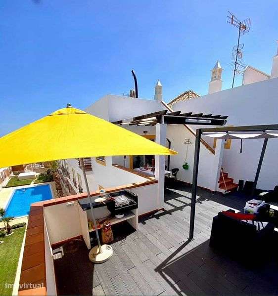 T2 com amplo terraço no condomínio Quinta da Gomeira – Cabanas - Grande imagem: 5/12