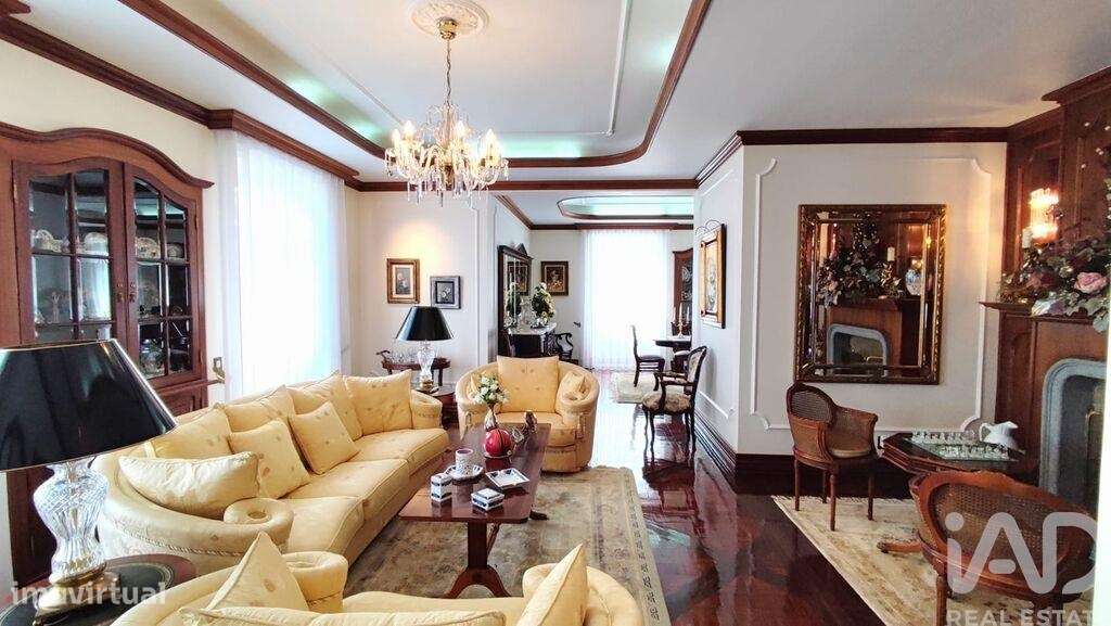 Casa de Cidade T4 em Relva de 335,00 m2 - Grande imagem: 4/30