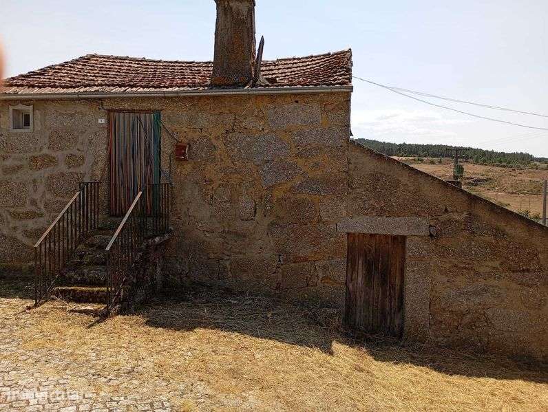 Linda moradia isolada em pedra regional - Grande imagem: 4/12