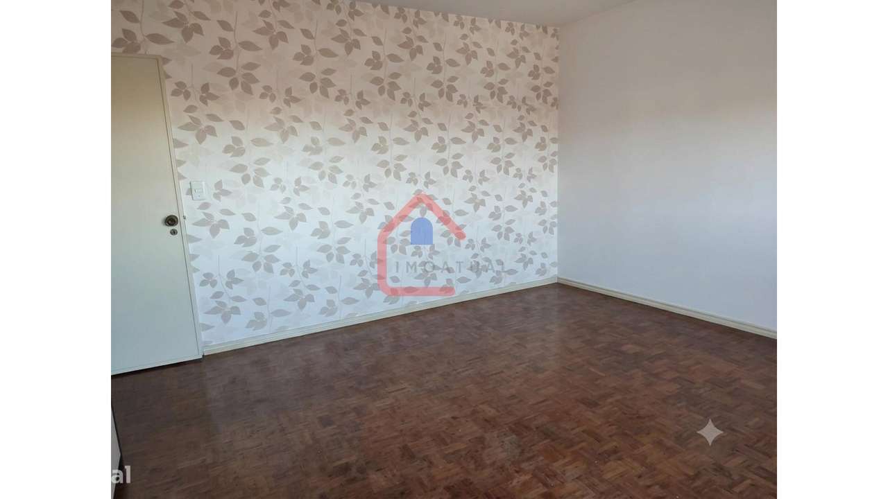 Apartamento T2 em Vila Franca de Xira-12