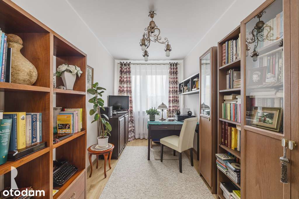 3 pok. po gruntownym remoncie z widokiem na zieleń-9