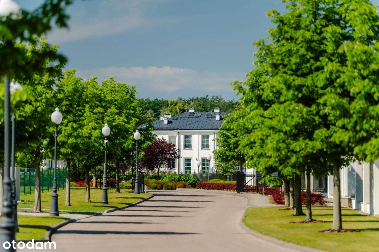 Apartament z ogrodem i kominkiem | Ogrody Tesoro-13