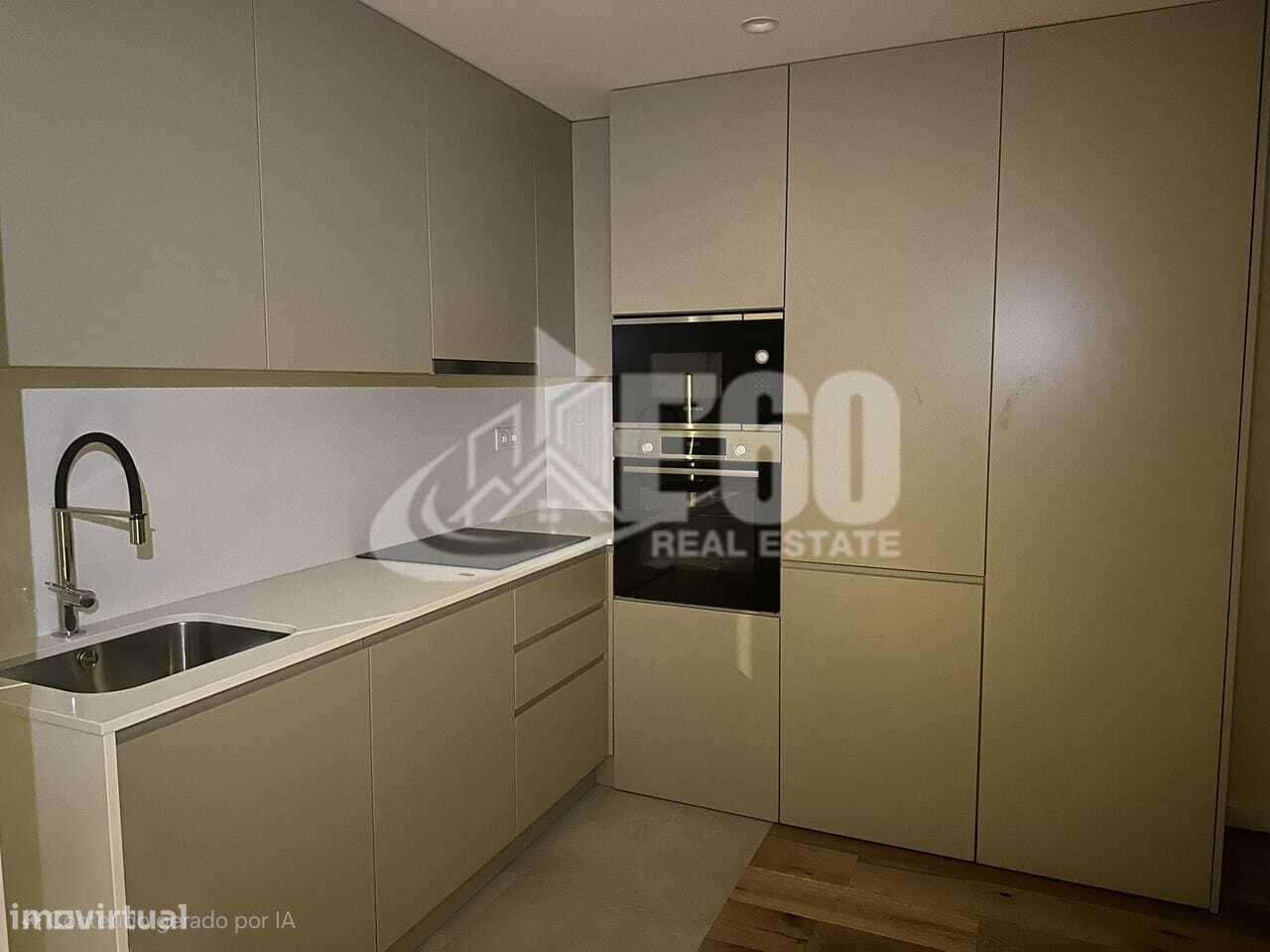 APARTAMENTO T1 ESPINHO A 100M DA PRAIA - Grande imagem: 4/11
