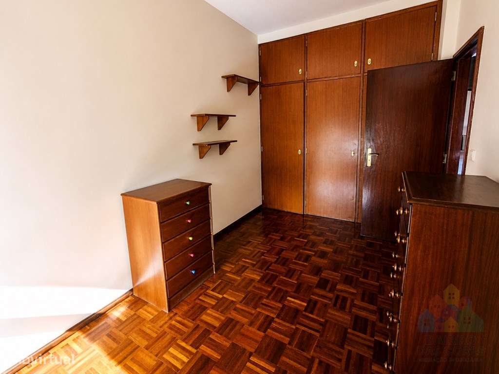 Apartamento T3 com elevador em excelente localização -Tomar-7