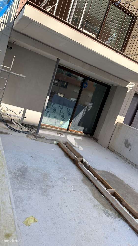 Apartamento T2 com Amplo Terraço - The Yard  - Nova construção-8