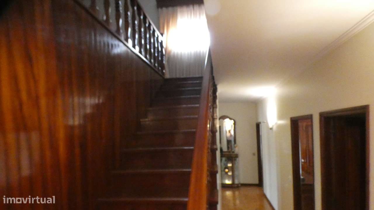 Moradia T5 S. Mamede Coronado-20