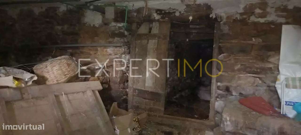 Casa Centenária em Pedra para Renovação – P. Natural de Montesinho - Grande imagem: 3/13