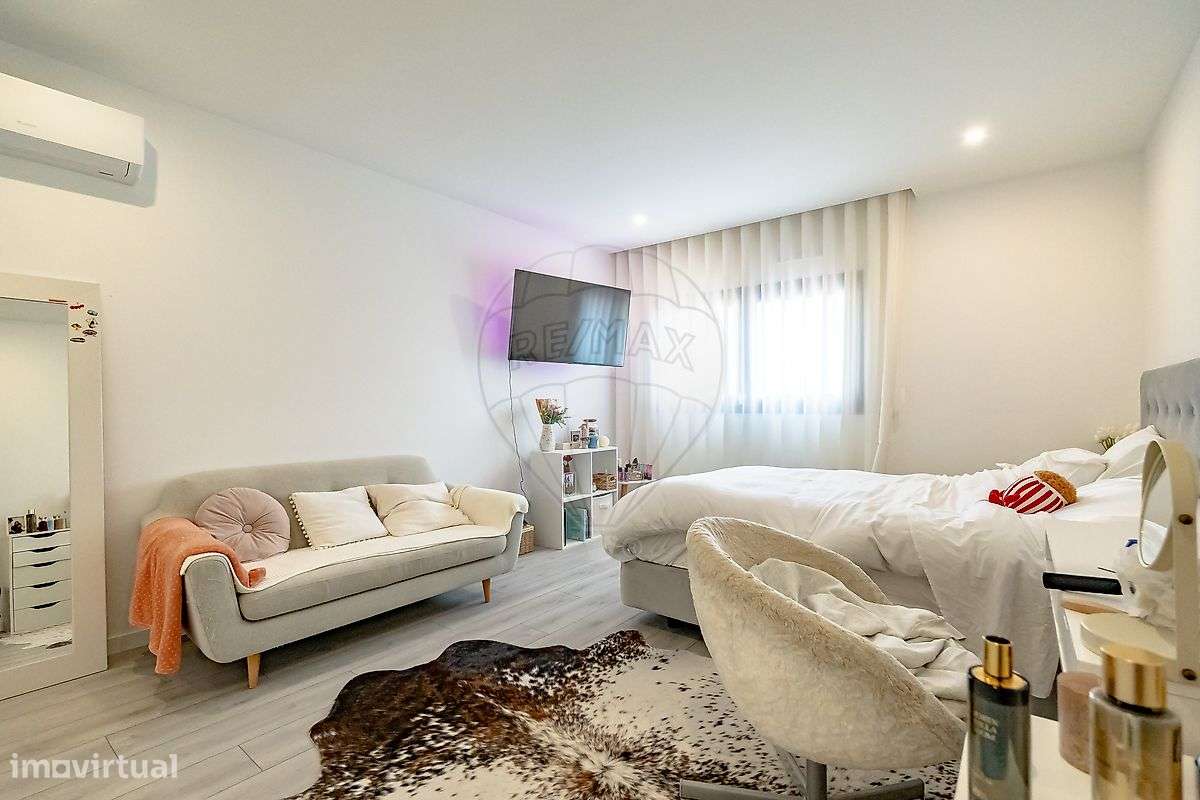 Moradia T4 para venda-23