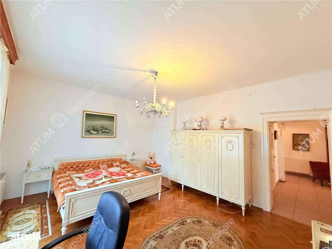 Apartament cu 4 camere la casa cu garaj terasa si curte zona Sub Arini-15