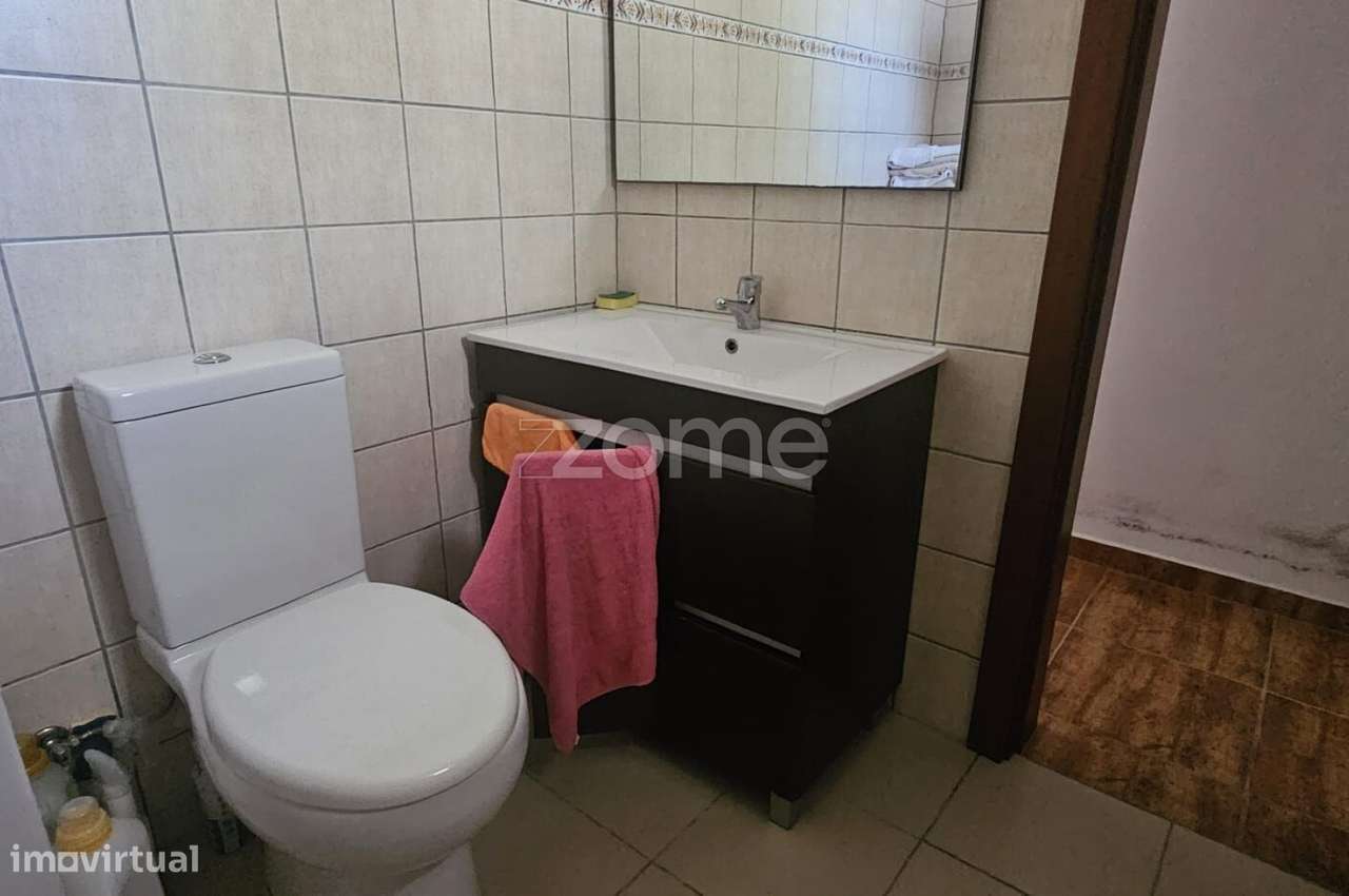 Moradia T2+1 com garagem e jardim | Vila Verde, Alijó-14